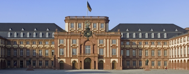 Schloss Ehrenhof